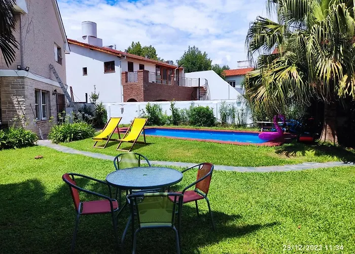 Hostel Olivos