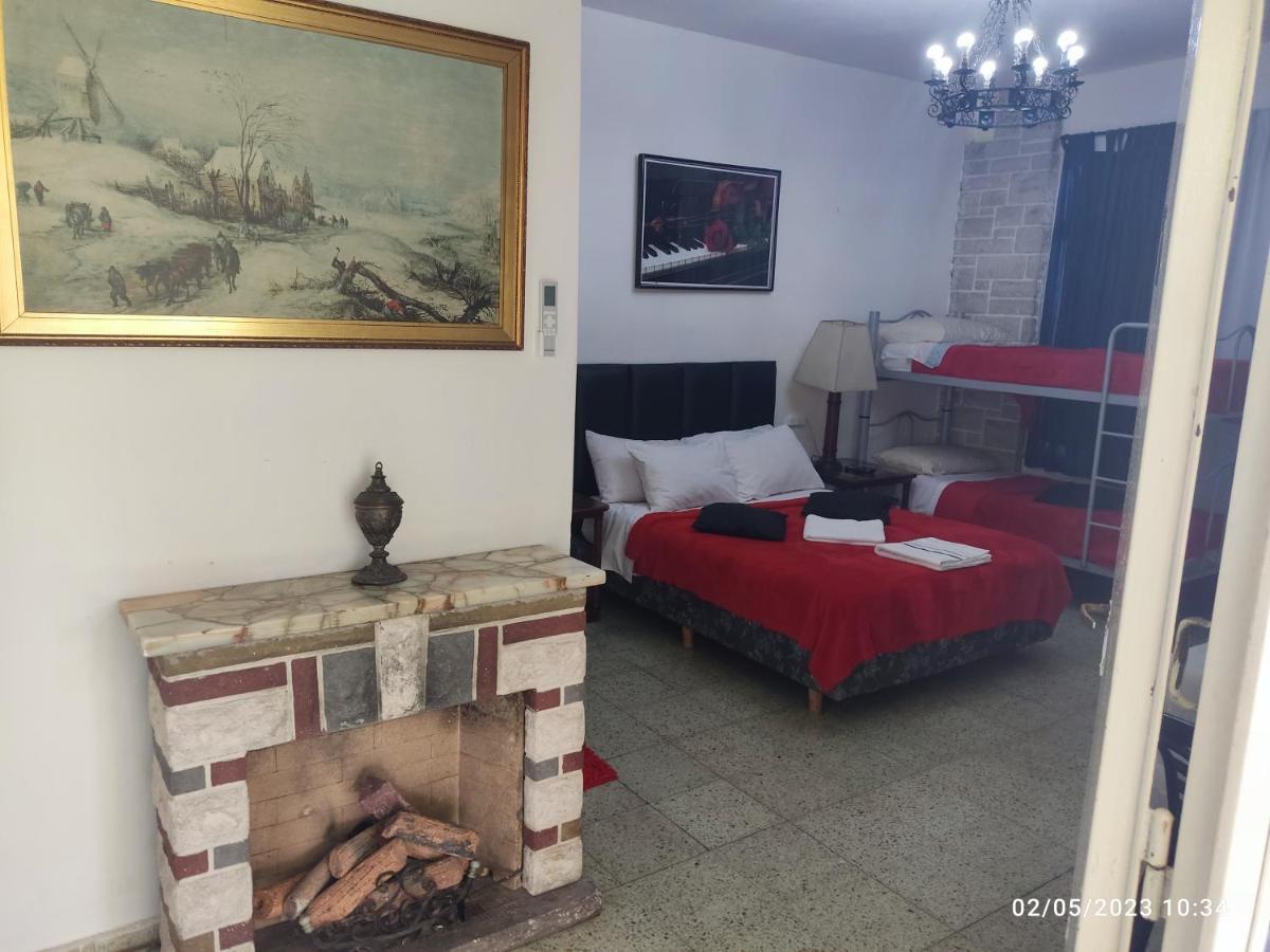 Habitación en casa particular Hostel Olivos
