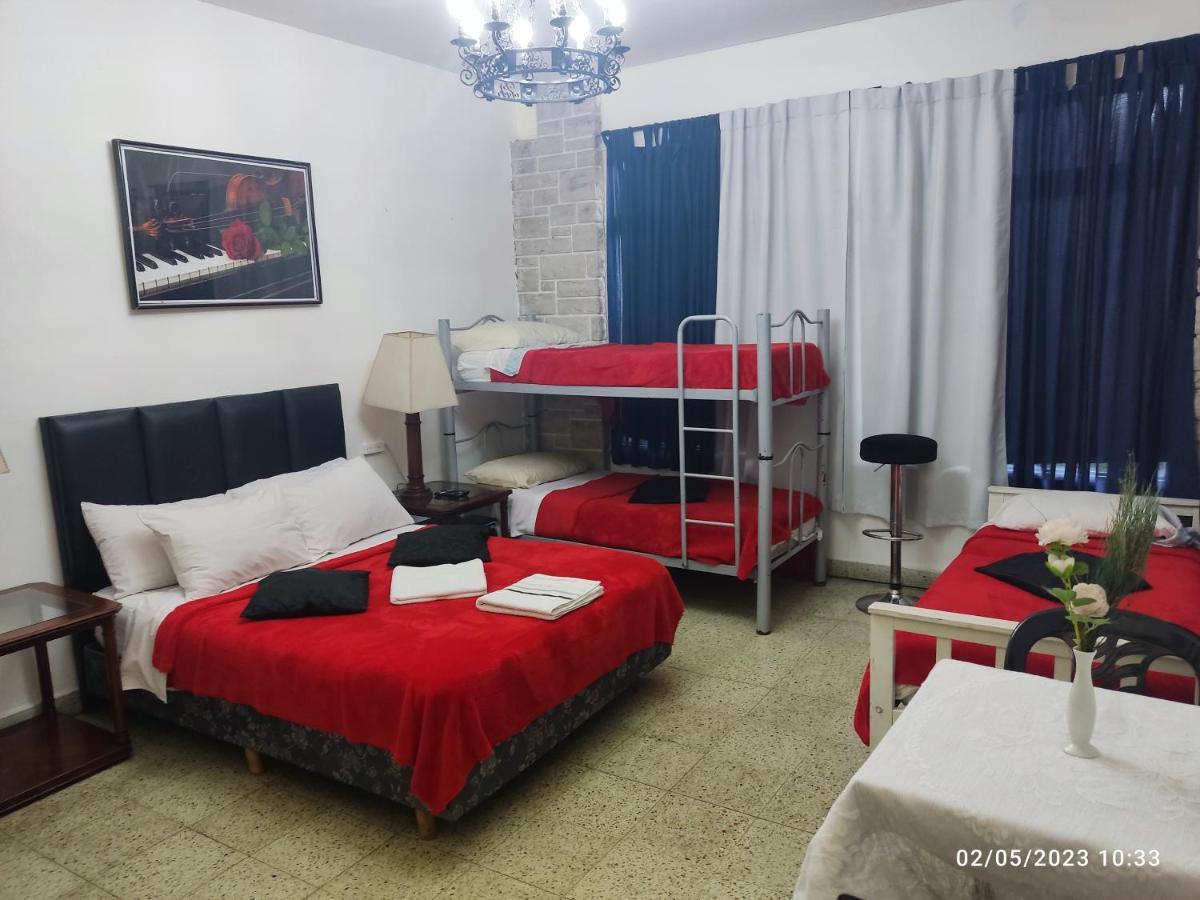 Hostel Olivos Habitación en casa particular Olivos