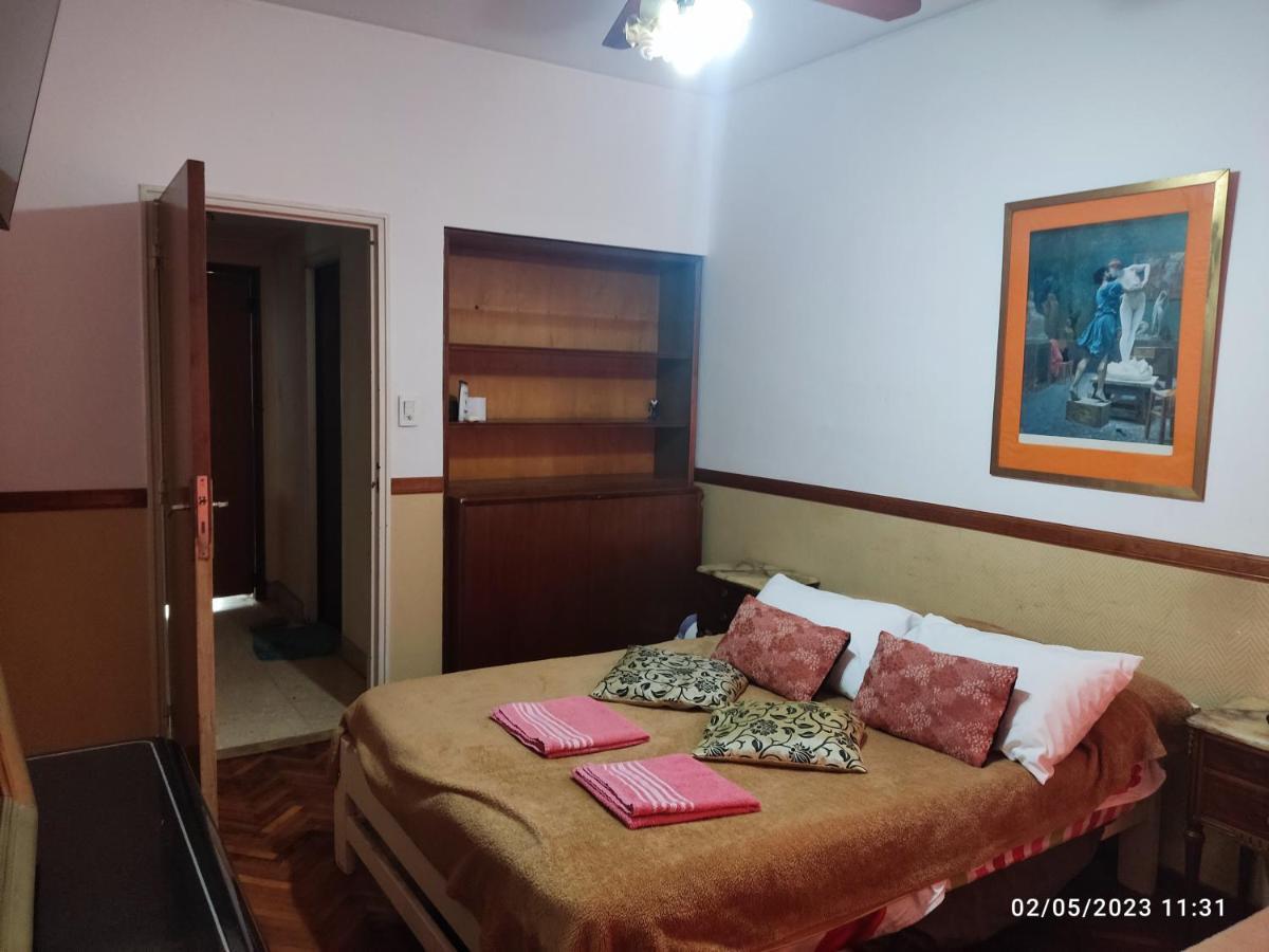 Hostel Olivos Olivos